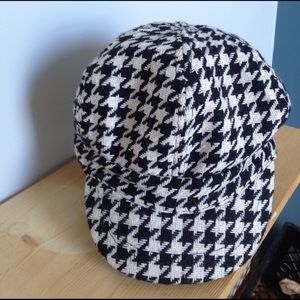 Houndstooth Conductor's Cap
