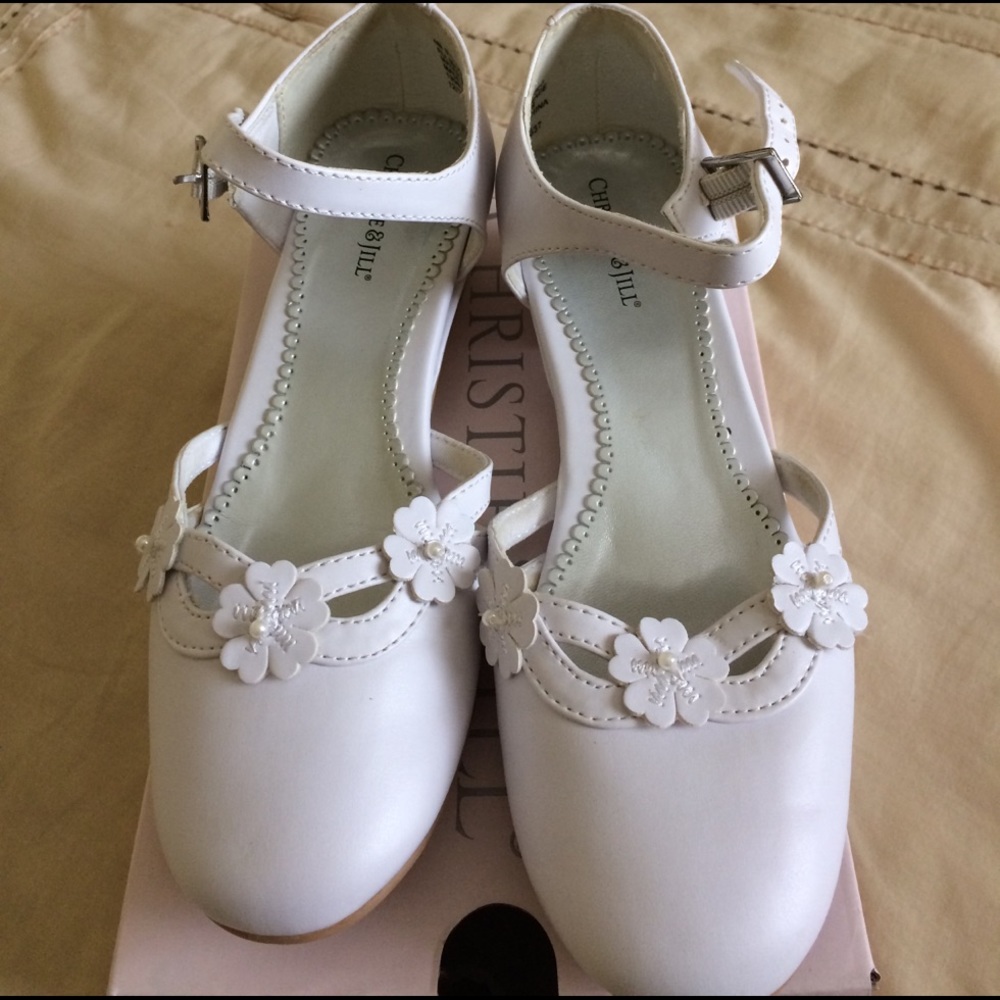 Christie & Jill big Girl's Sandals size 4M