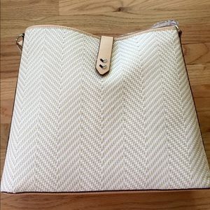 NWT Stella and Dot Natural Woven Chevron Hobo