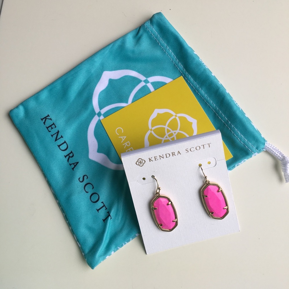 Kendra Scott Dani Magenta/Gold Pink Earrings