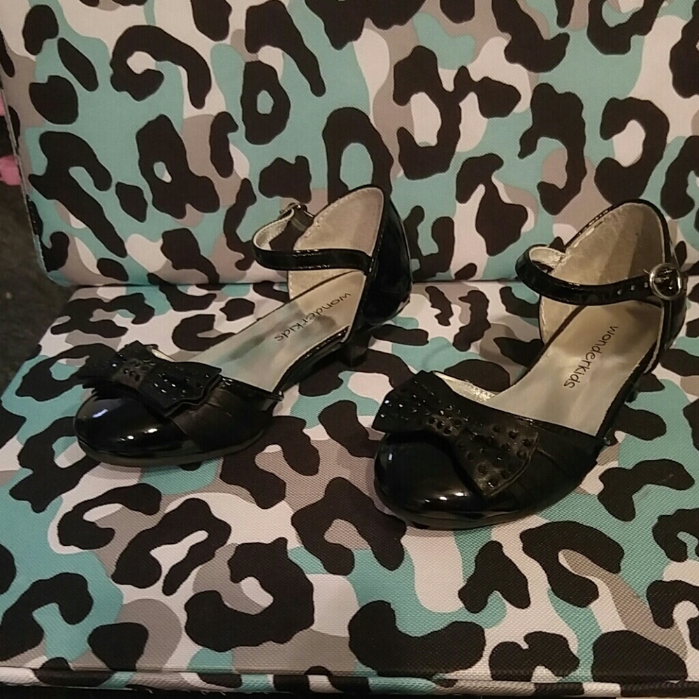 Girls black dress heels