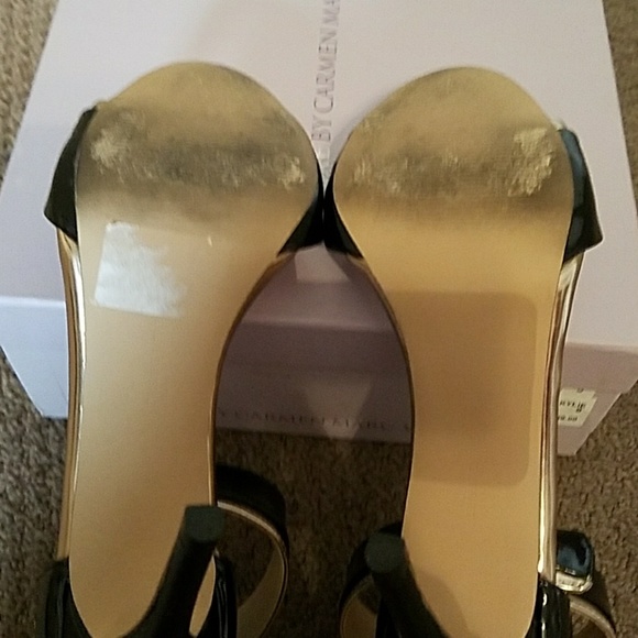 Shoes - Picture 3 of 4