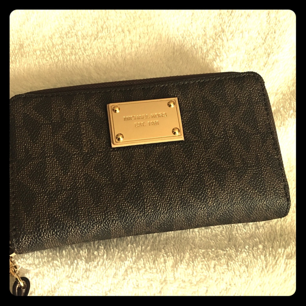 Michael kors ladies wallet
