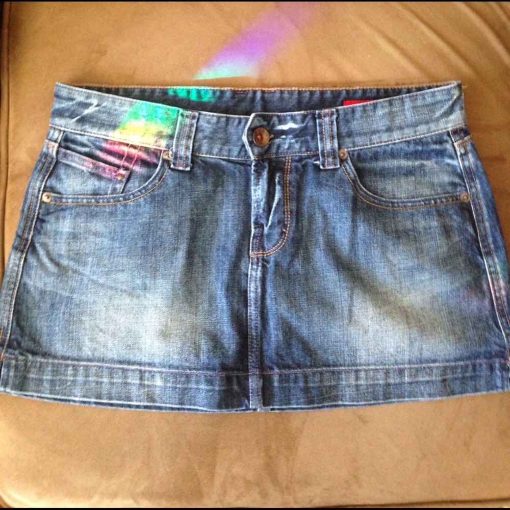 Express mini skirt