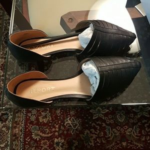 NWT Report black flats, size 8