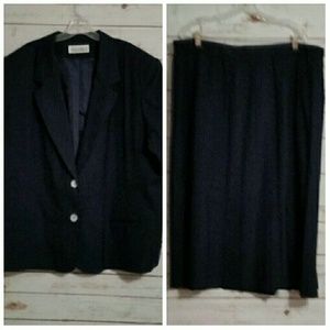 Jon Lawrence navy suit size 28W