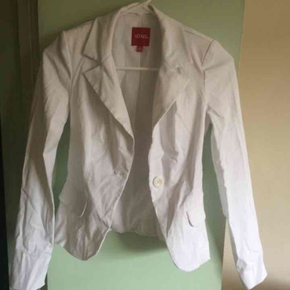 NWOT white blazer