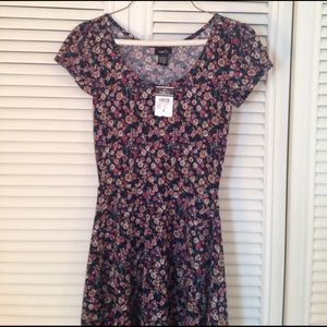 Rue 21 NEW Floral Dress