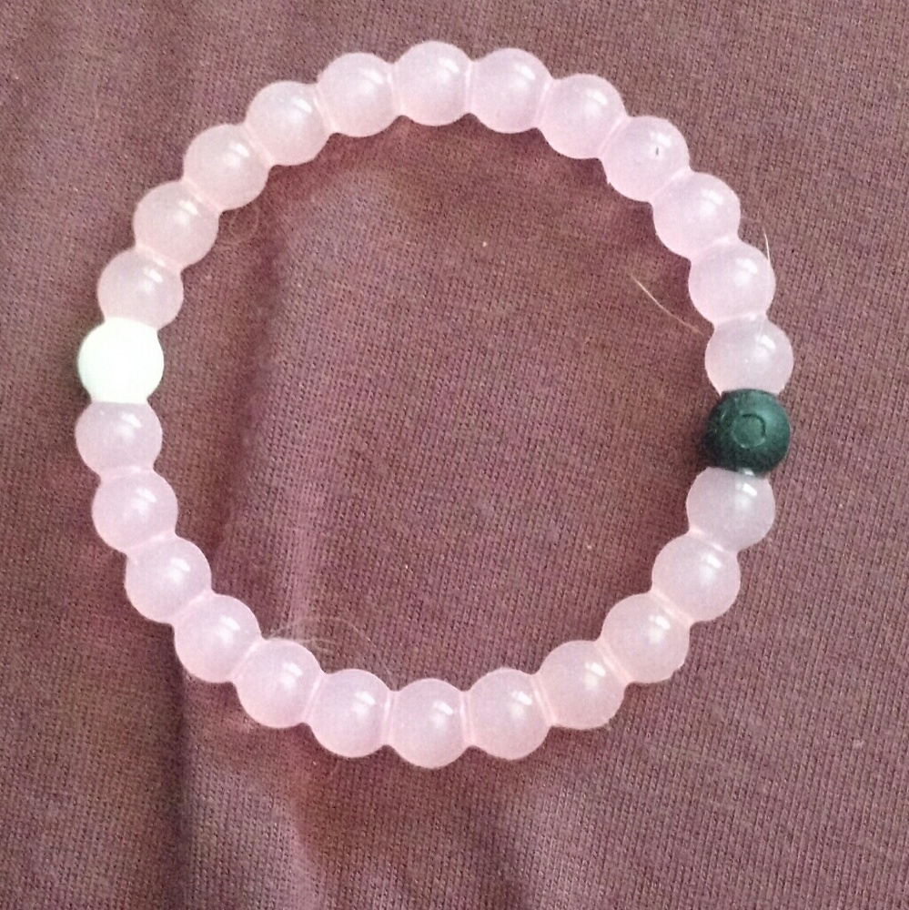 * Lokai * Light pink bracelet