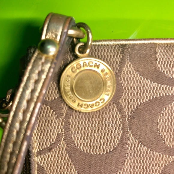 Gold Coach Leather Wrislet Wallet Clutch - Picture 2 of 5