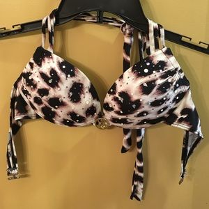 Push up VS Bathing suit top