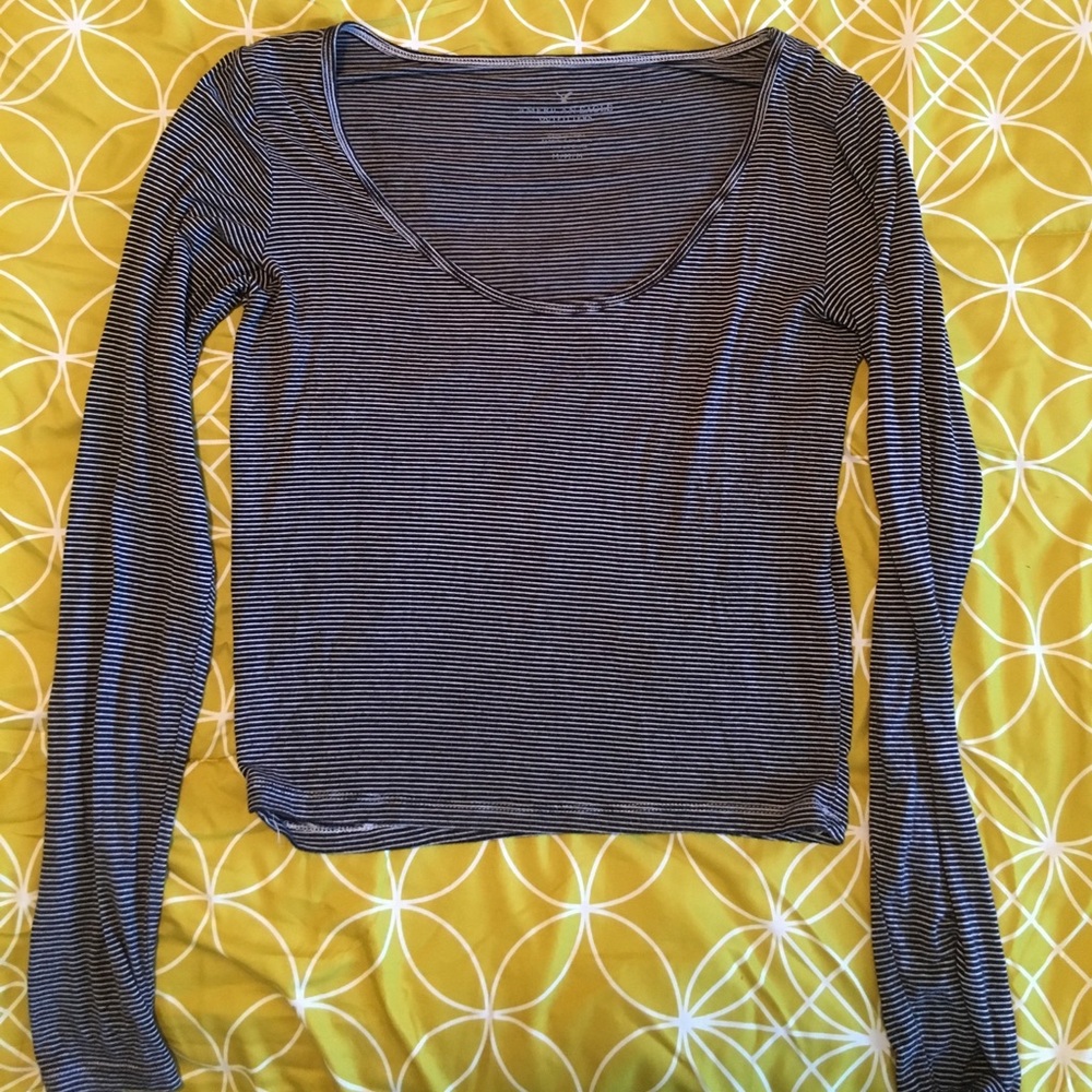 AE crop tee