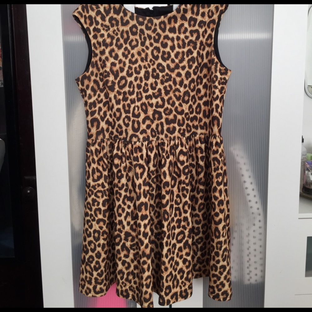 Fit and flare leopard print dress