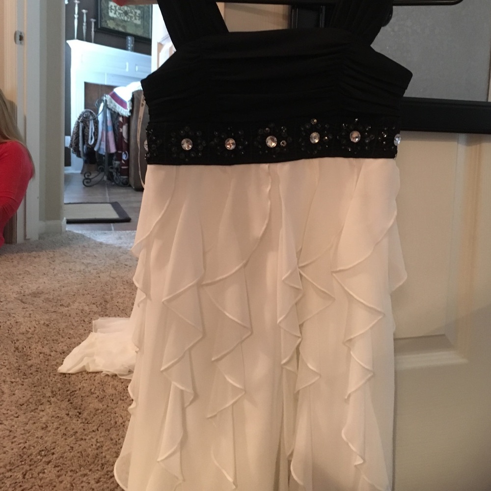 Nice black and white dress