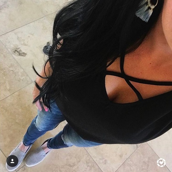 Last One! Black Cross Front Top M - Picture 4 of 5