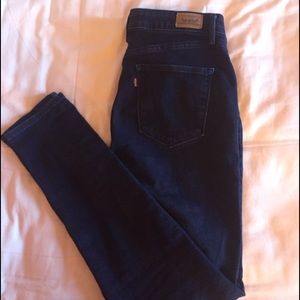Levi's Hi-Rise Skinny Dark Wash