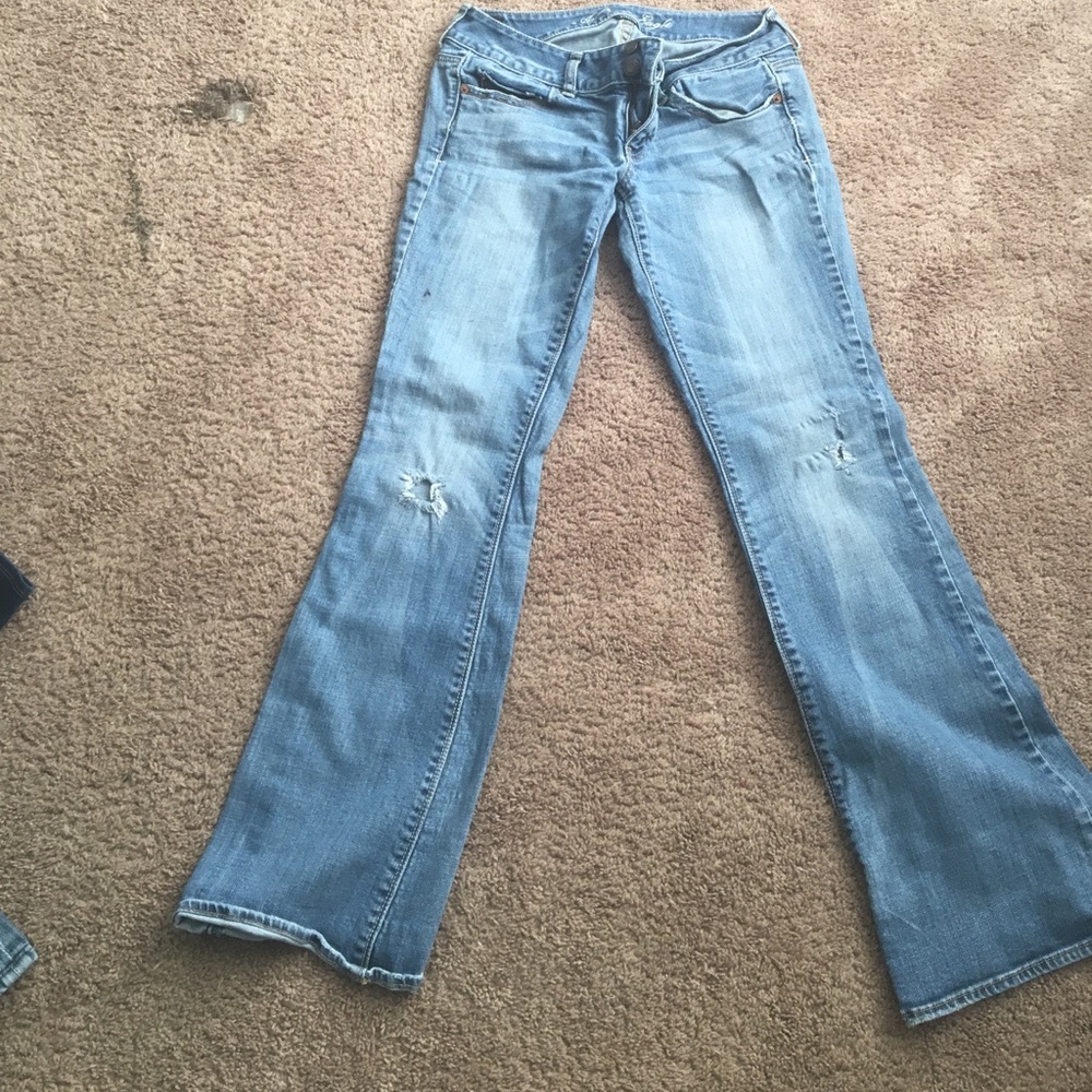 American eagle jeans with rips