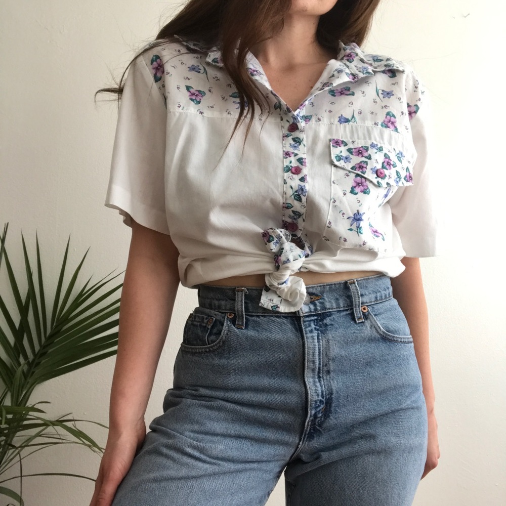 🌿S O L D🌿vintage Floral Button Down Shirt