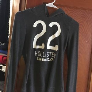 hollister 22 grey sweatshirt wit hood