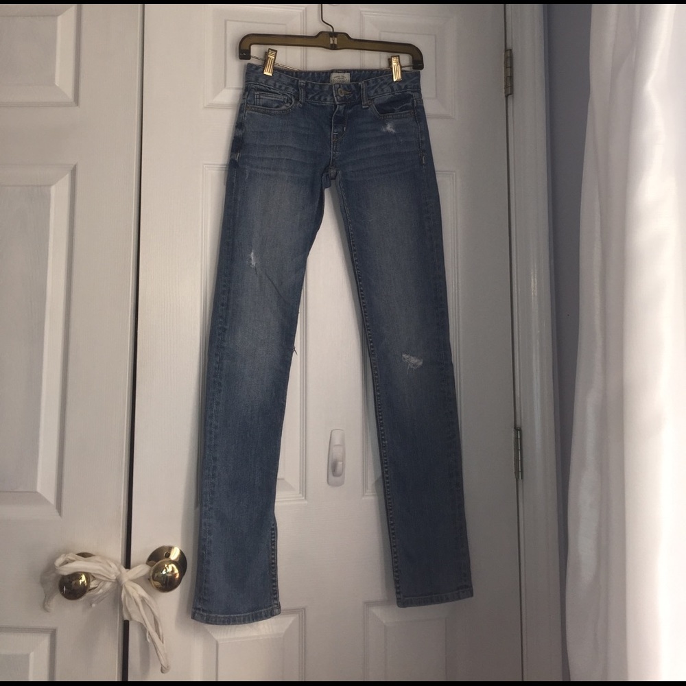 Blue skinny jeans