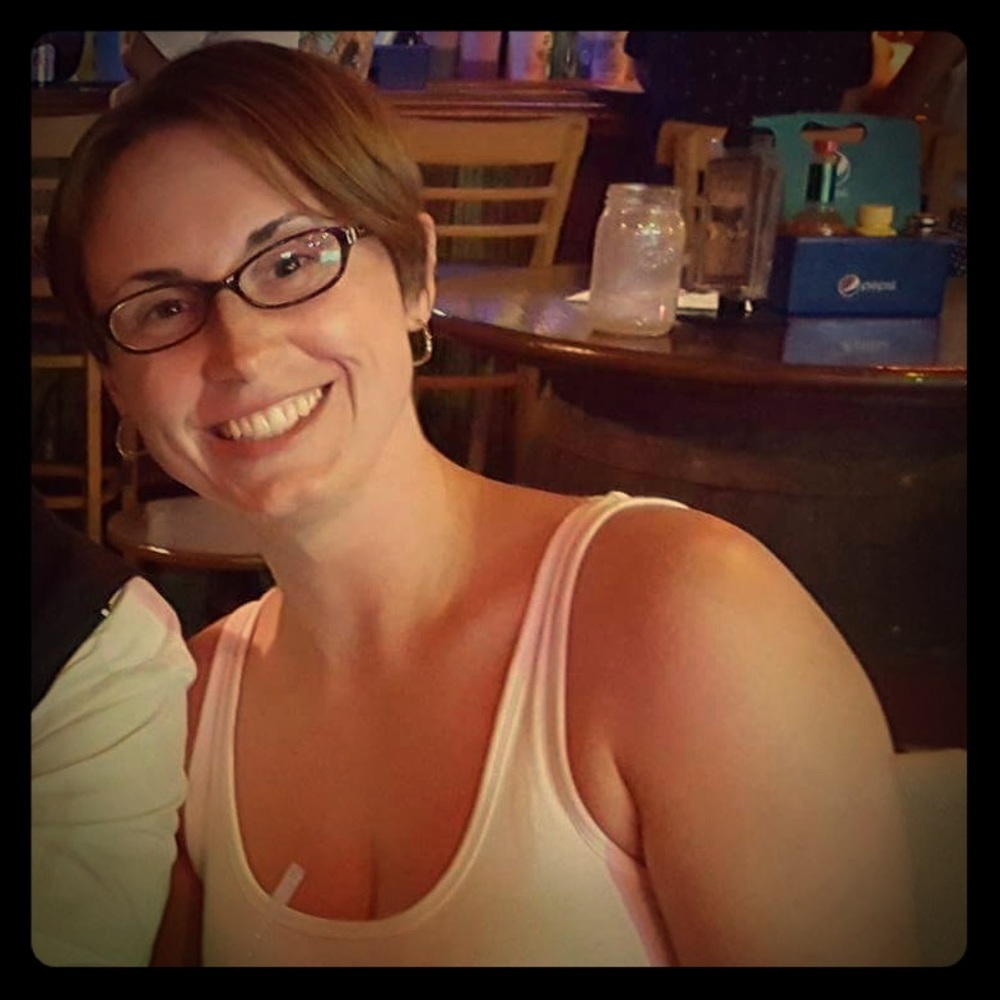 Meet your Posher, Lauren