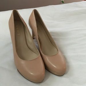 Nine West nude heels