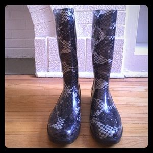 Snake print rain boots
