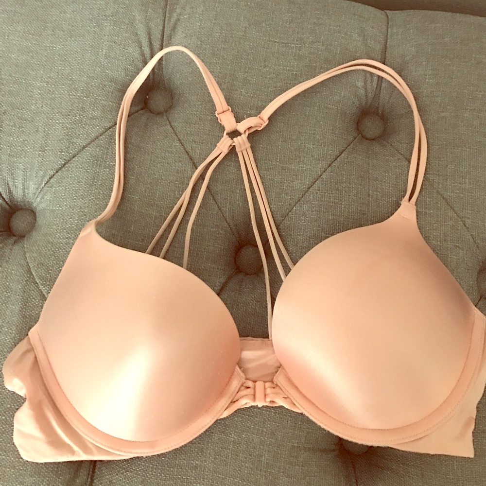 Victoria's Secret bombshell bra