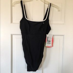 Aqua Sphere Size 32 (6) Maternity Suit