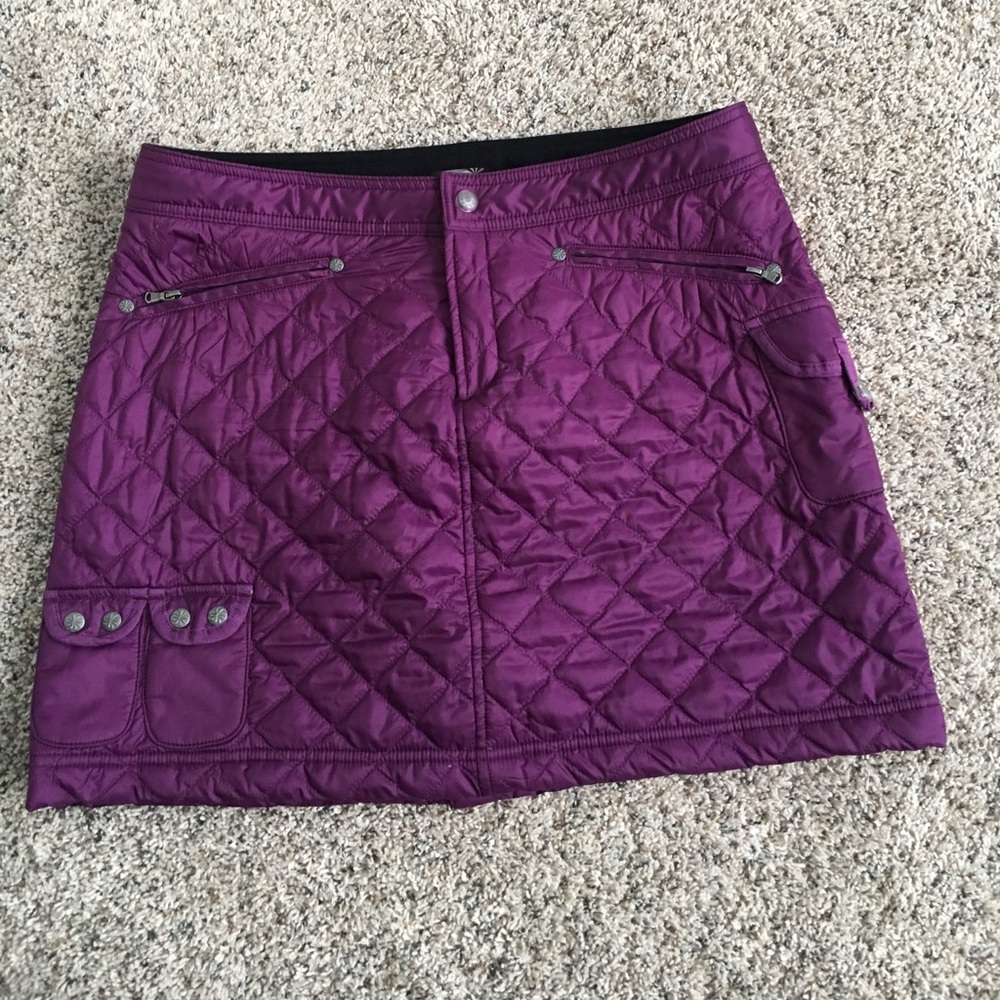 Athleta quilted skirt
