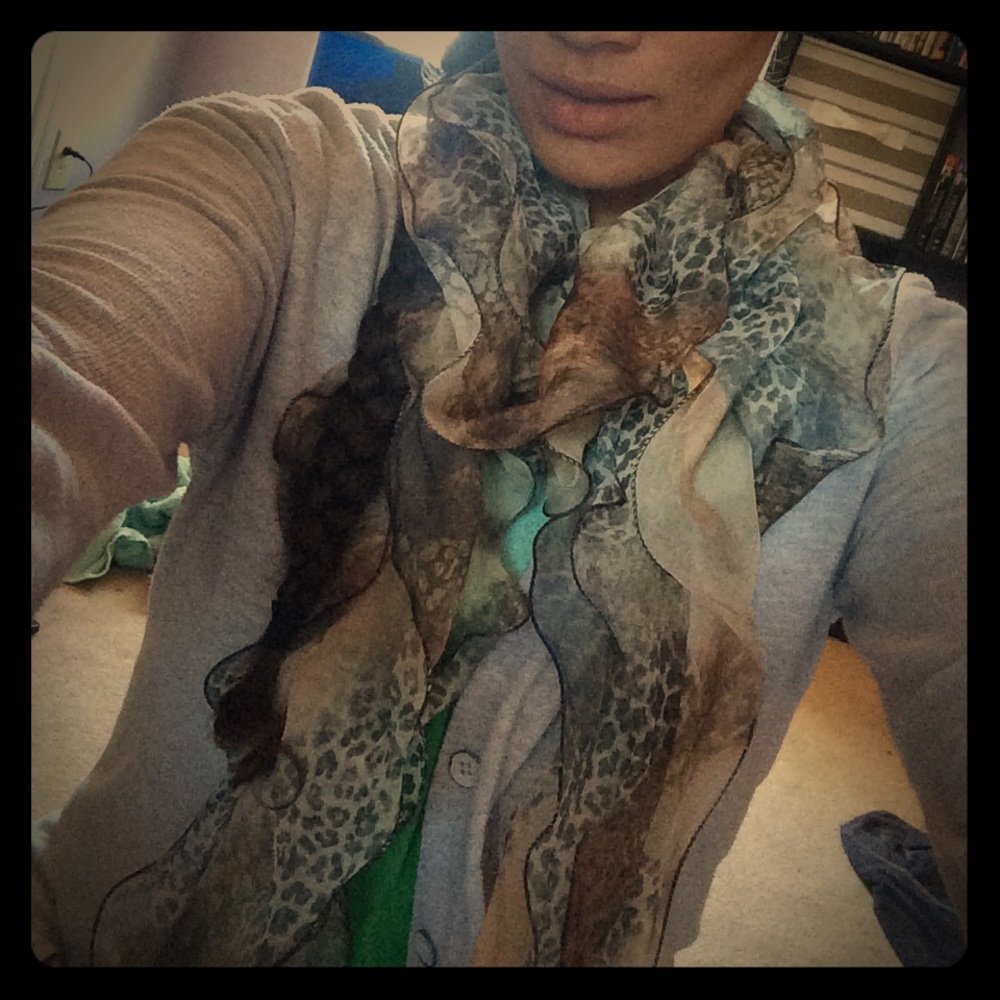 Leopard print fashion scarf