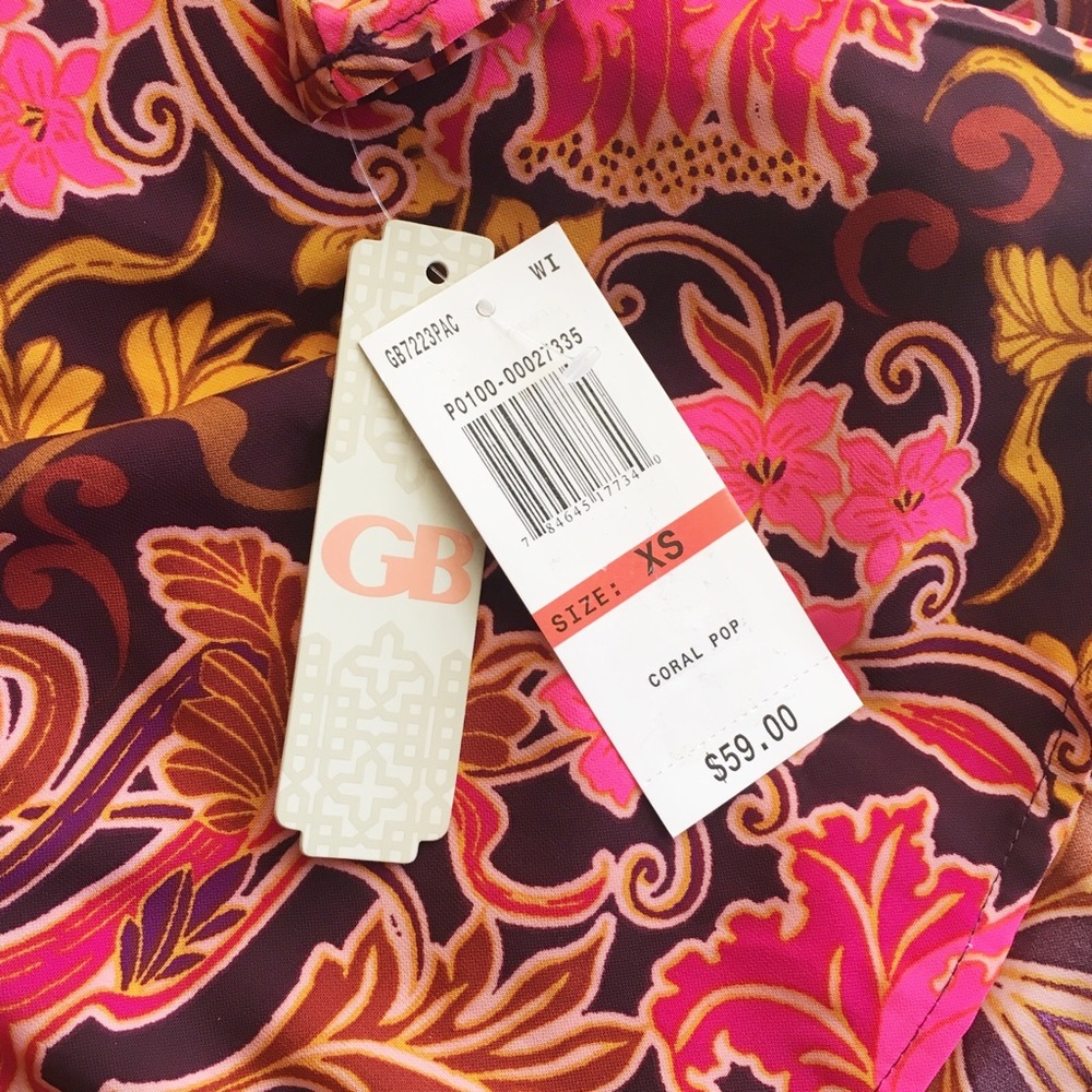 Gianni Bini Flutter Sleeve Romper - Picture 4 of 6