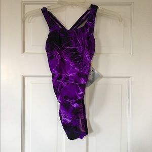 Speedo Size 32 (6) One piece