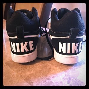Nike woman sneakers high top