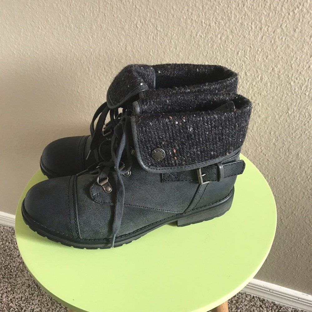 Roxy Ember Ankle Combat Boots NWOT