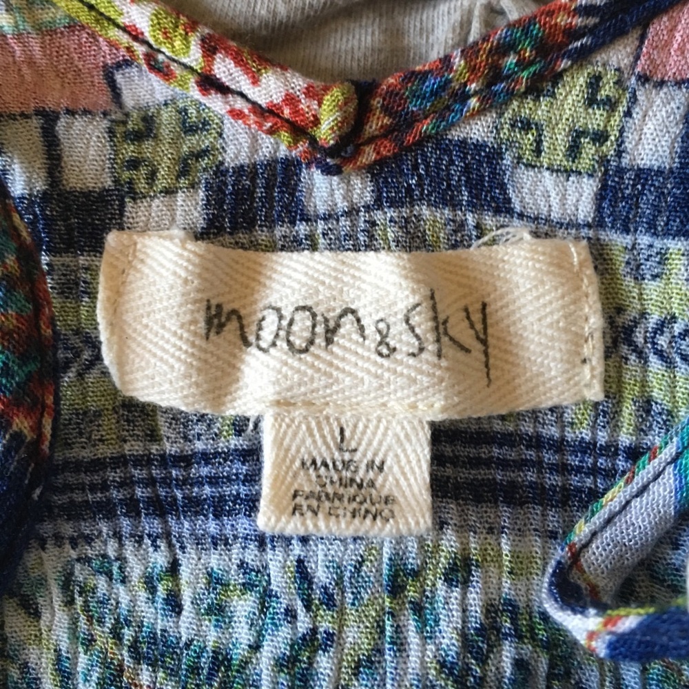 Tank top - Picture 3 of 3