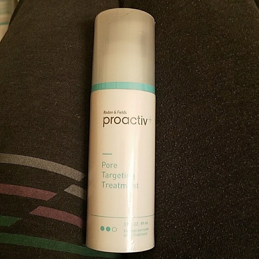 Proactiv pore targeting treatment