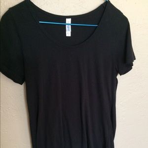 Black lularoe classic T small