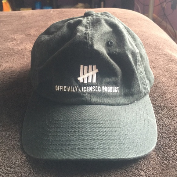 undefeated strapback
