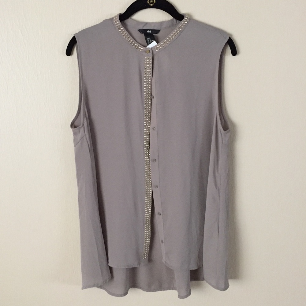 H&M sleeveless blouse