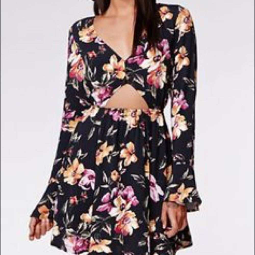Kendall & Kylie cutout floral bell sleeve dress