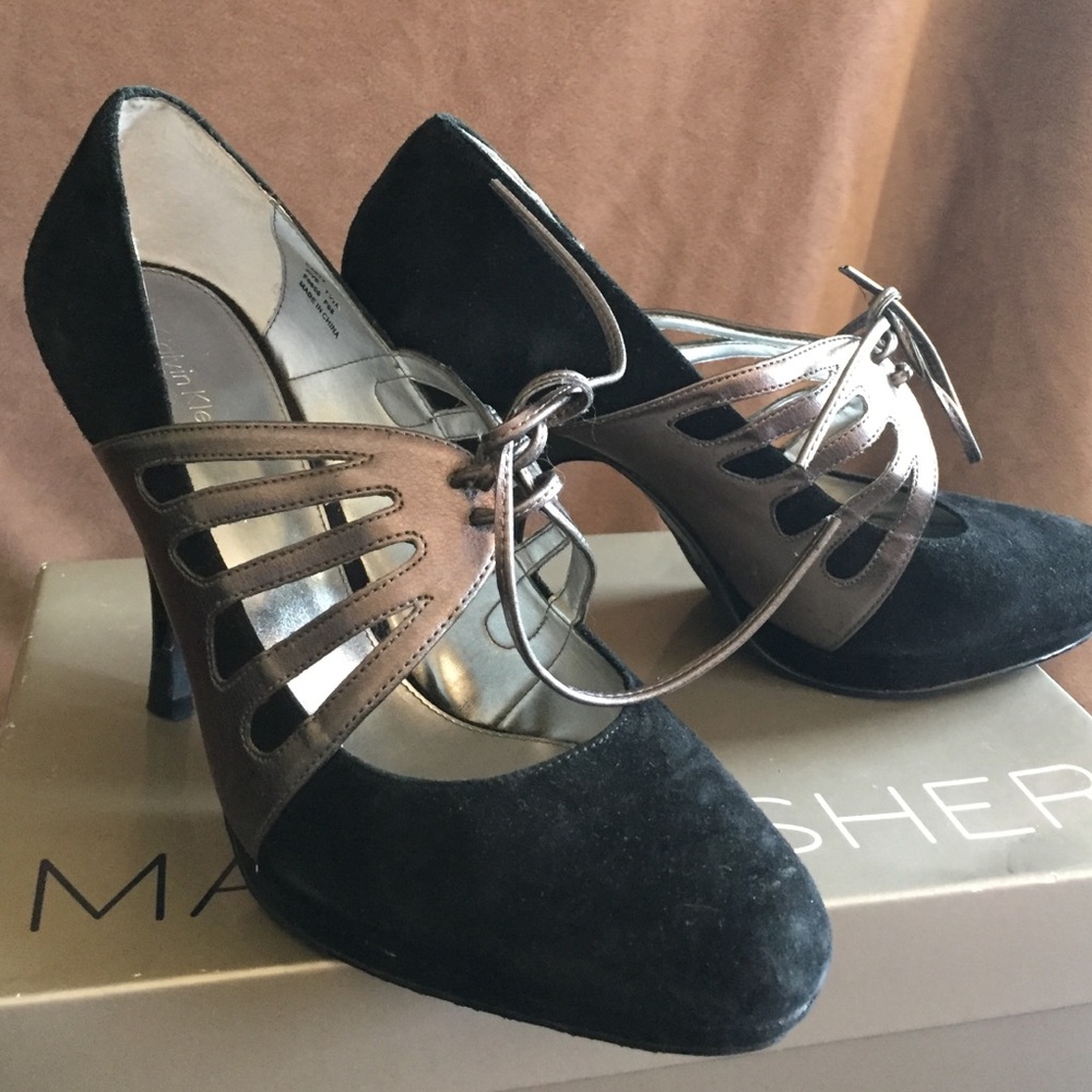 calvin kline jive suede/silver w/patent heel