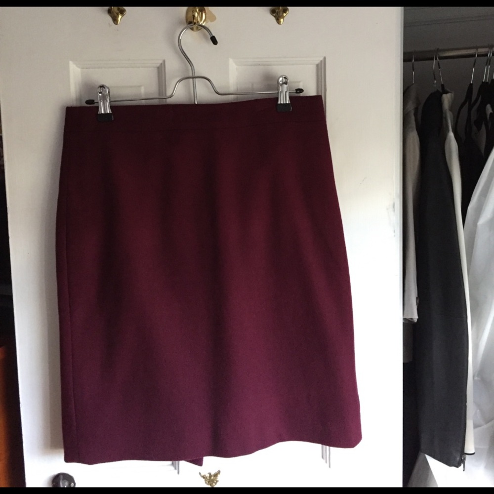 J. Crew Burgundy Wool Pencil Skirt (Size 6)