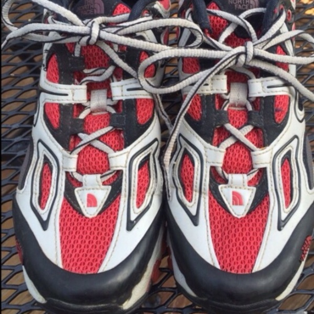 Women's Northface sneakers