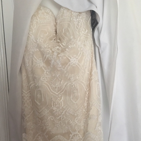 Brand new Maggie Sottero Wedding dress - Picture 3 of 4