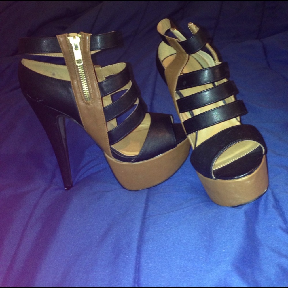 Black & Tan Platform heels