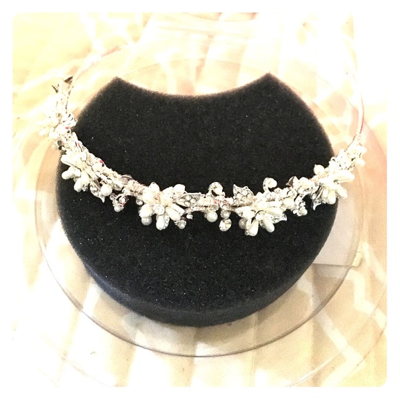Crystal and Pearl headpiece/headband - Picture 1 of 6