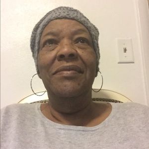 Meet your Posher, Gloria