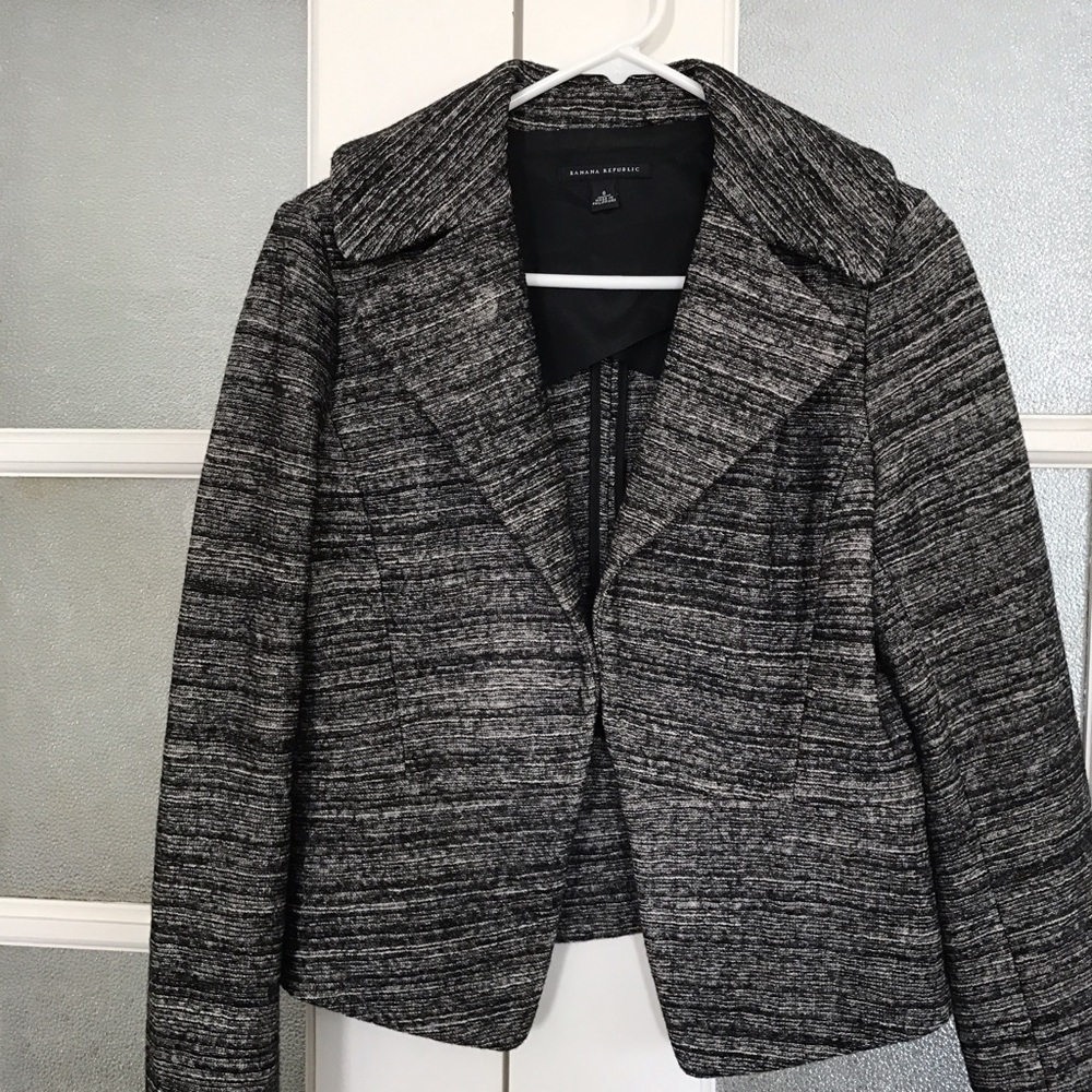 Banana Republic black and white textured jacket