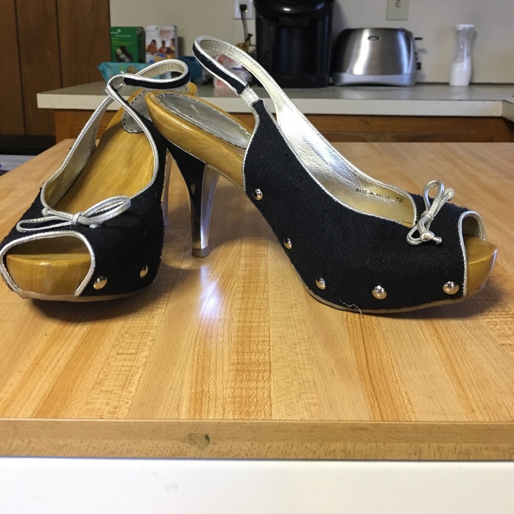 Bebe heels